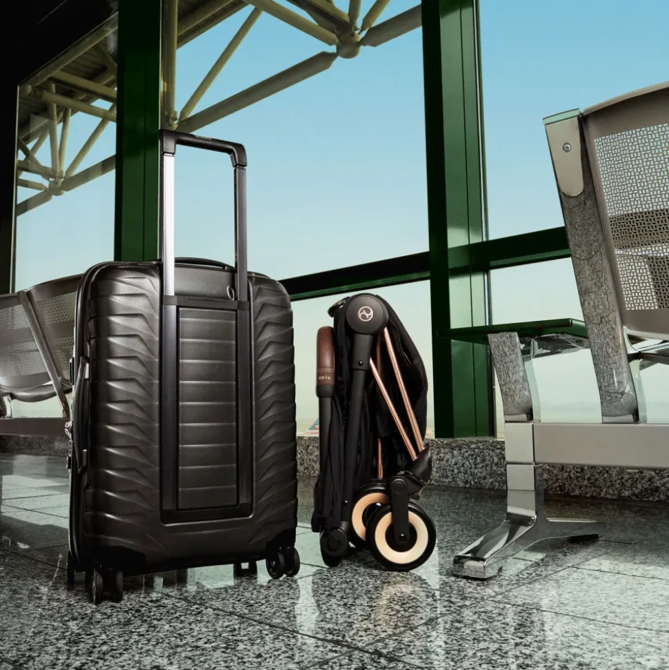 Poussette compacte coya off white châssis matt black