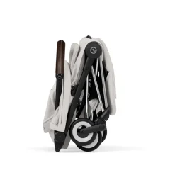 Poussette compacte voyage coya 2 style châssis chrome city grey