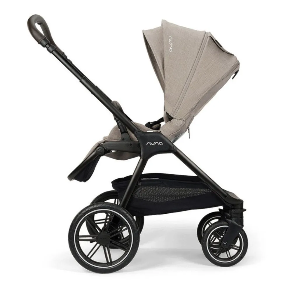 Poussette trio triv lx + siège auto arra flex + nacelle lytl chateau
