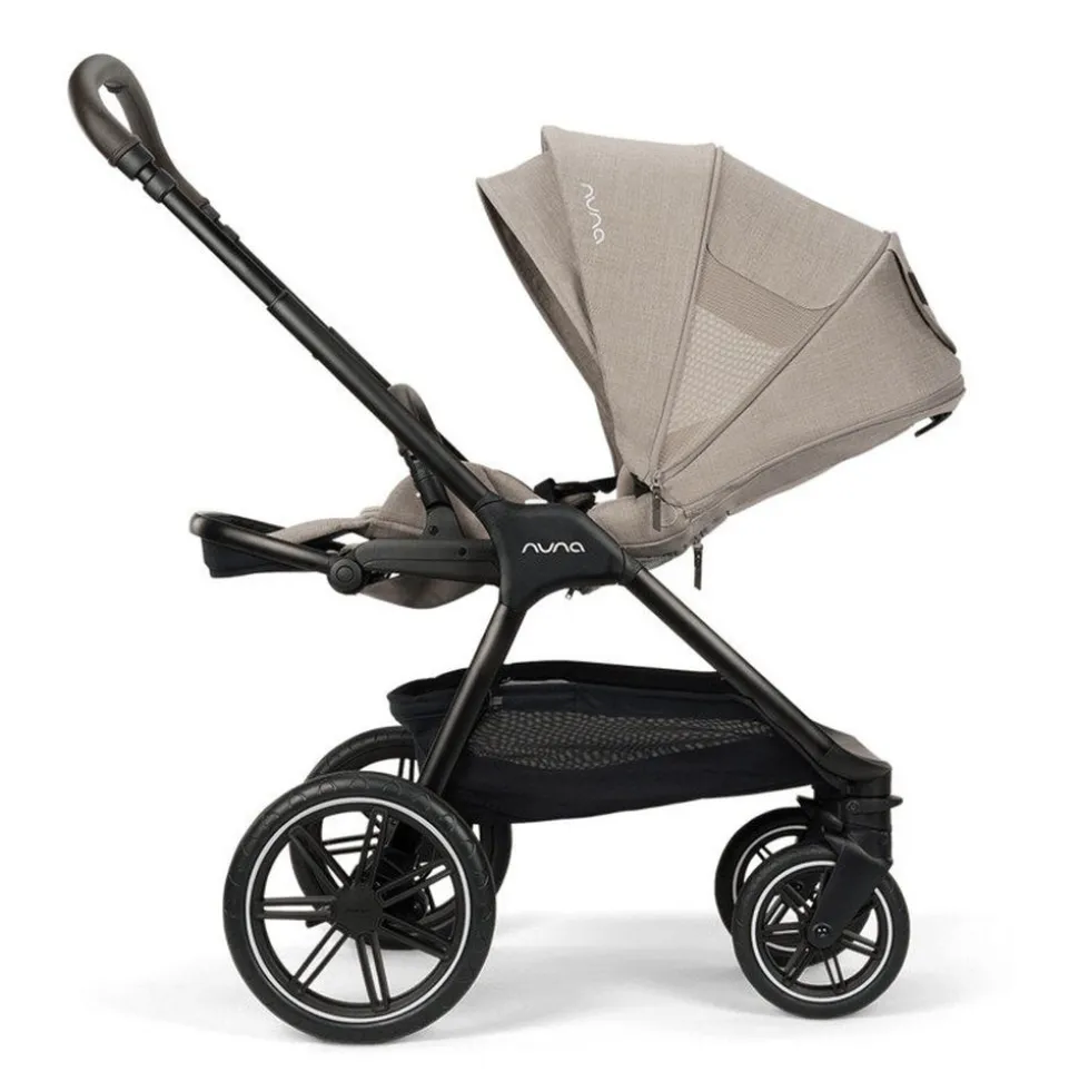 Poussette trio triv lx + siège auto arra flex + nacelle lytl chateau