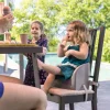 Réhausseur de chaise bébé essential booster - warm gray