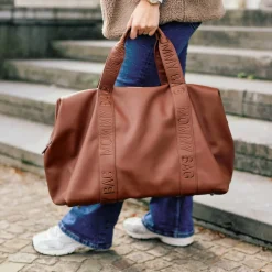Sac à langer mommy bag signature simili cuir marron foncé