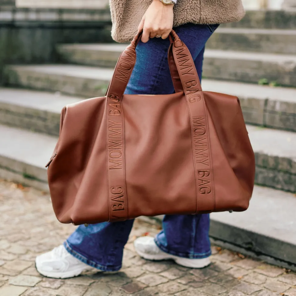 Sac à langer mommy bag signature simili cuir marron foncé