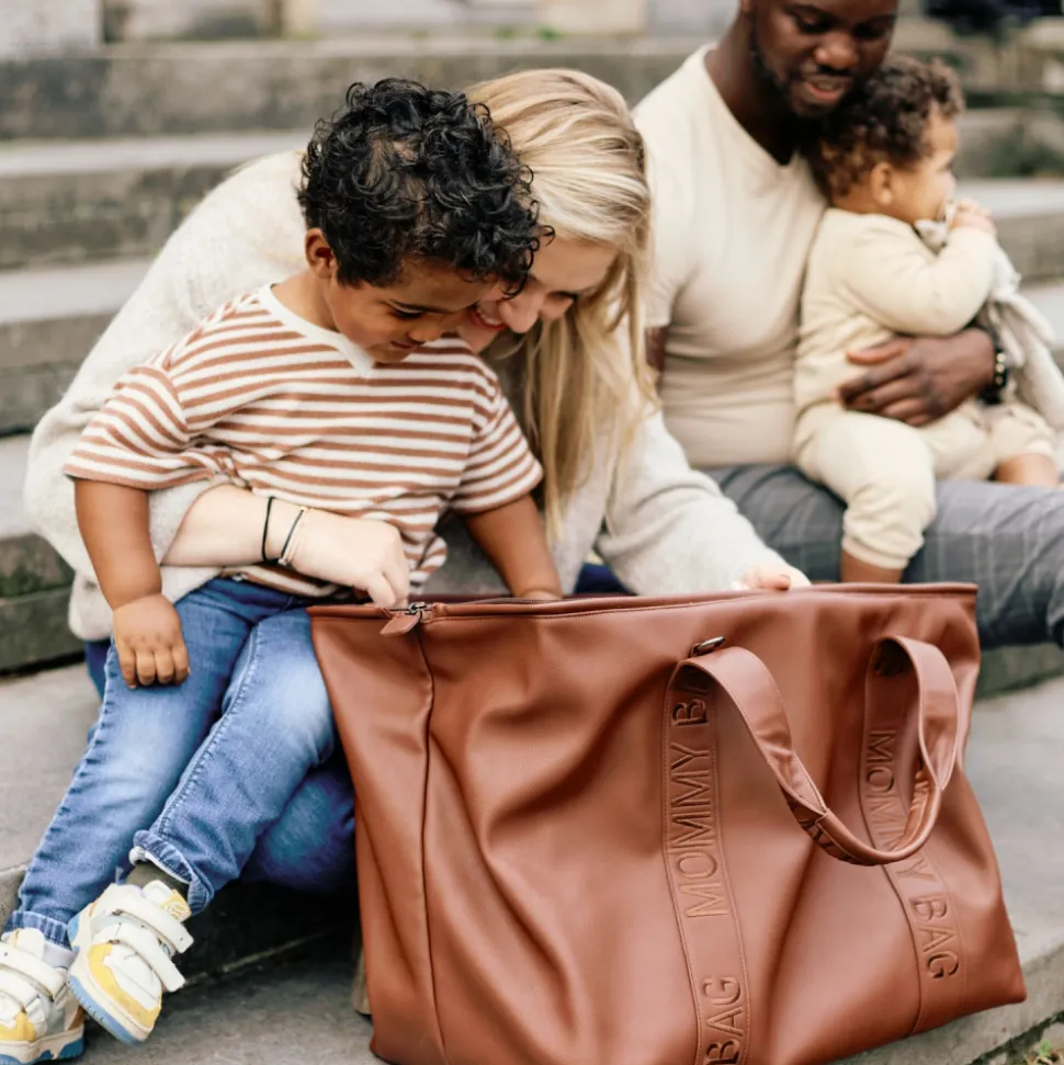 Sac à langer mommy bag signature simili cuir marron foncé