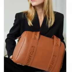 Sac à langer mommy club signature simili cuir marron