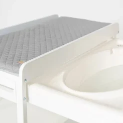 Table à langer avec baignoire baby pool et matelas à langer roba style gris