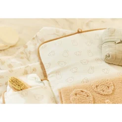 Tapis à langer nomade miffy jacquard teddy biscuit