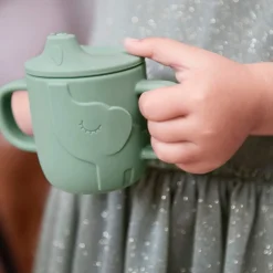 Tasse d'apprentissage peekaboo elphee vert