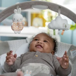 Transat bébé avec arche lumineuse petit lapin