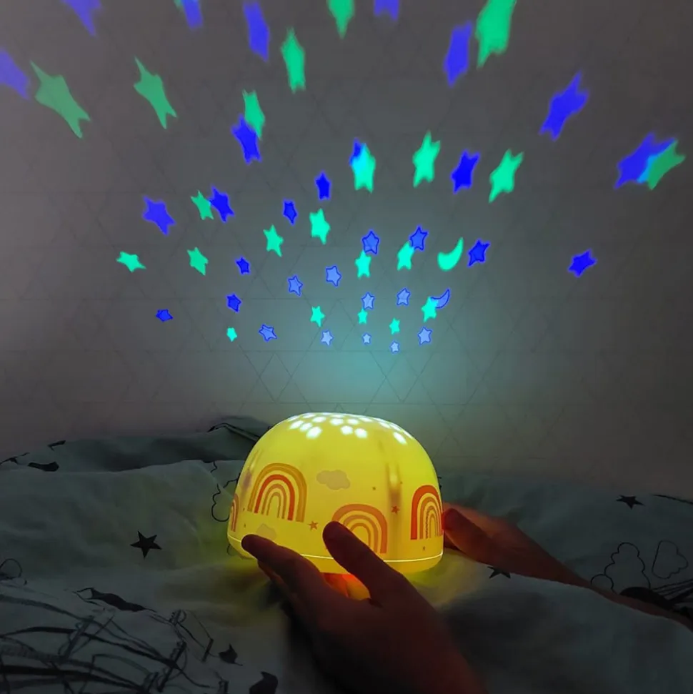 Veilleuse projecteur d’étoiles enfant arc en ciel